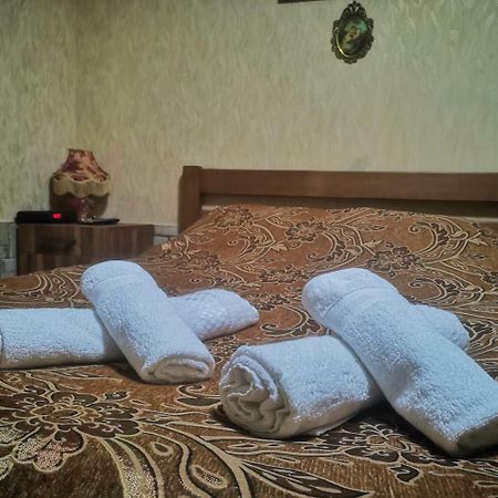 Hostel Sadu 쿠타이시 외부 사진